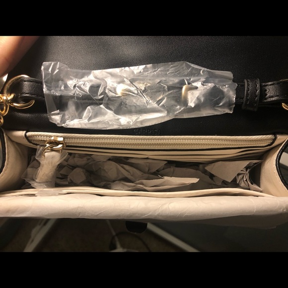 NEW Carpisa Italian Crossbody Bag - Picture 4 of 8